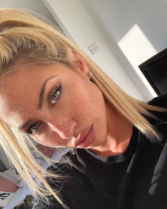 INSTA BABE OF THE DAY – ZHARA NILSSON 30