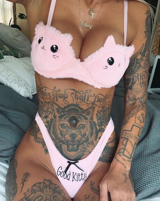 INSTA BABE OF THE DAY – @BRAADY 36