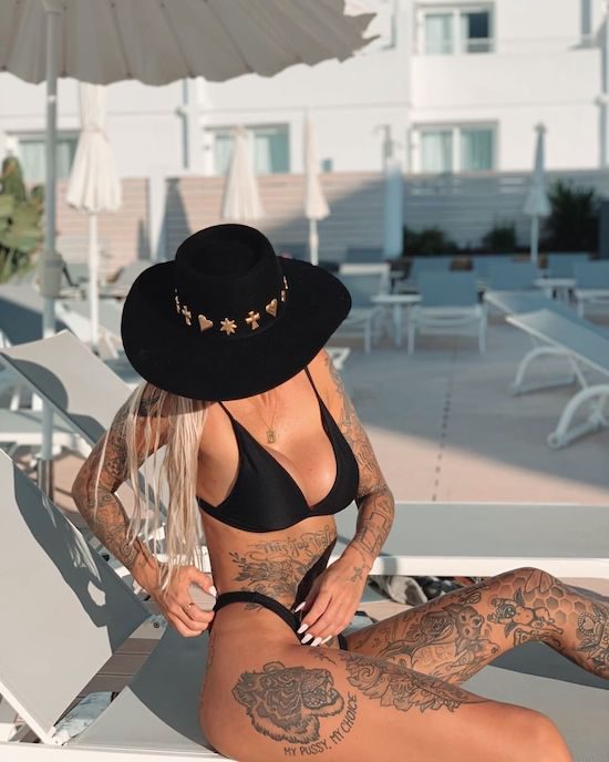 INSTA BABE OF THE DAY – @BRAADY 5