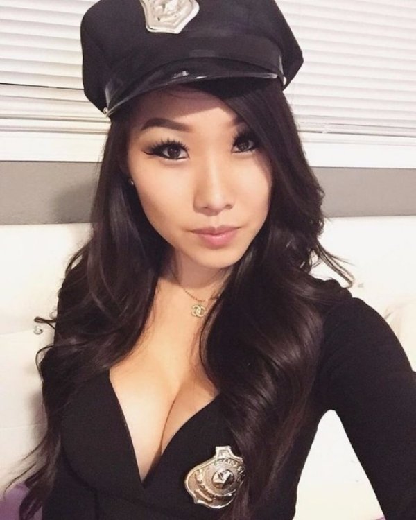 A seductive collection of sexy Asian Women. Useless…but interesting…yes, that’s right! (42 Photos) 68