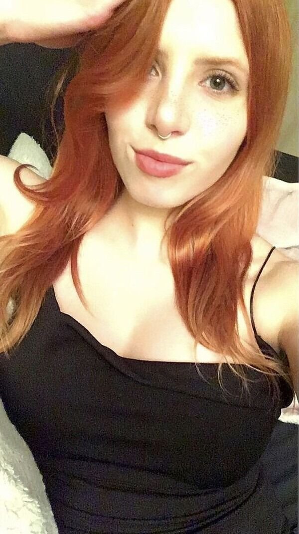 Redheaded Beauties (50 pics)