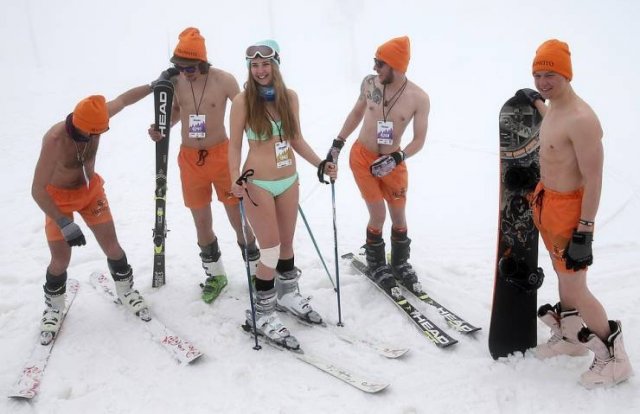 People In Sochi, Russia Are Skiing In Underwear 149