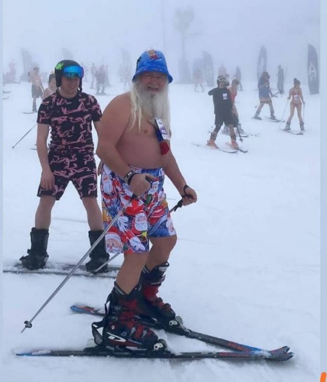 People In Sochi, Russia Are Skiing In Underwear 144