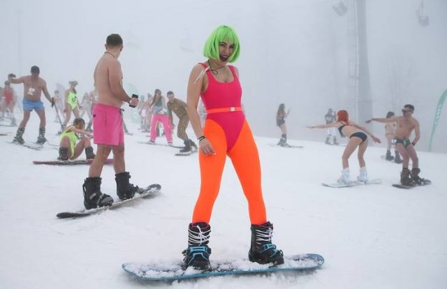 People In Sochi, Russia Are Skiing In Underwear 155