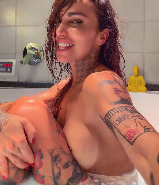 INSTA BABES OF THE DAY – TATTOOED HOTTIES 199