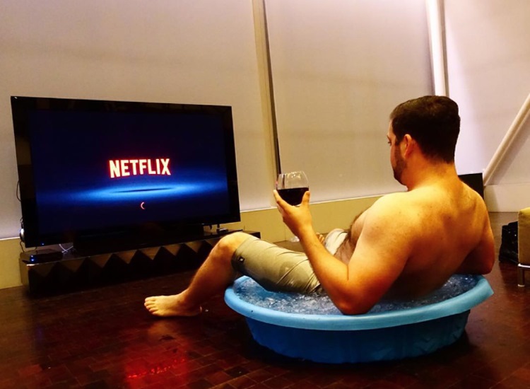 Hilarious Netflix And Chill Images (20 Photos) 12