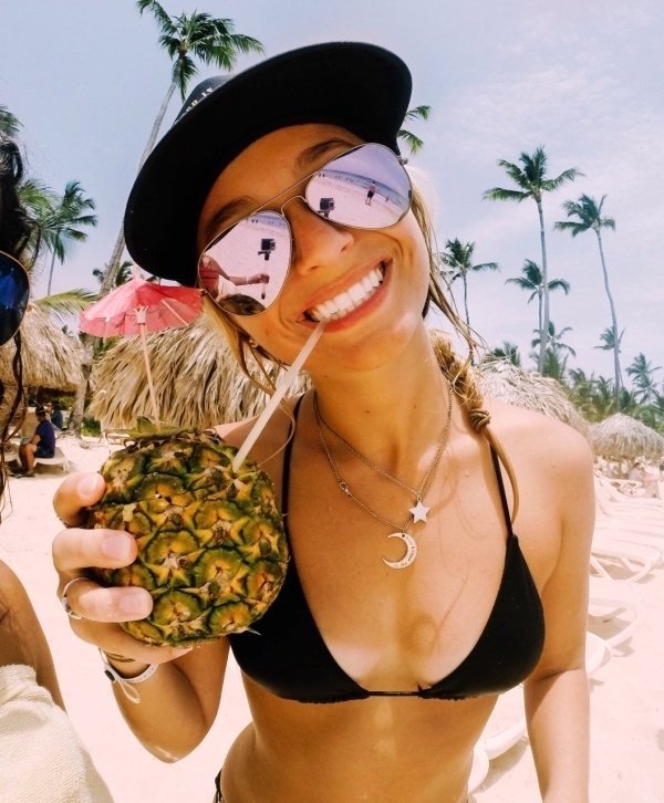 Many Sexy girls and pineapples are a tasty combination (49 Photos) 48