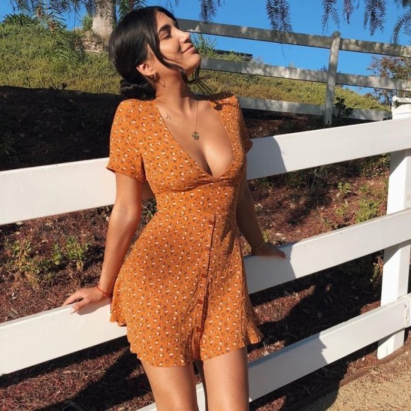 Sexy Sundresses Are A Girl’s Best Friend (41 Photos) 22