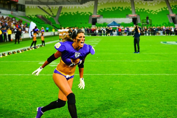 Ones best ways people A reminder the Lingerie Football League was a thing (25 Photos) 20