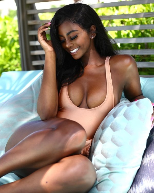 Black women are sexy and beautiful (49 Photos) 35