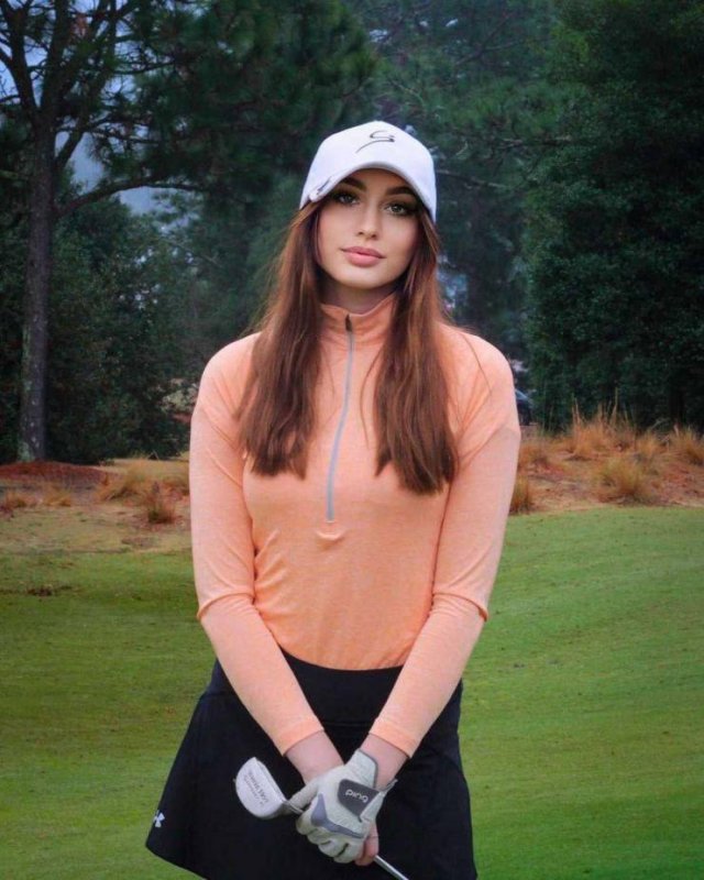 The Hottest Golf Girls Around The Net 22