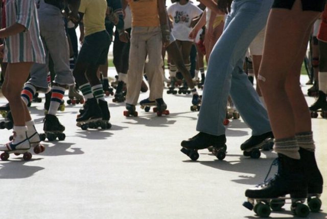 57 Photos Of Girls Roller Skating In Los Angeles In 80’s 63