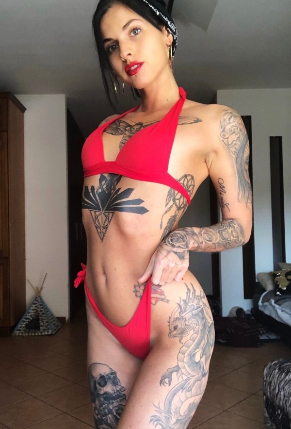 60 Hot And Sexy Tattooed Girls 22