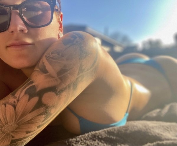 60 Hot And Sexy Tattooed Girls 32