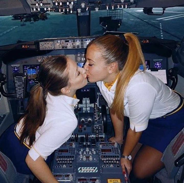 Ryanair For A Budget Airline They Still Have Some Of The Fittest Stewardesses In The World 10