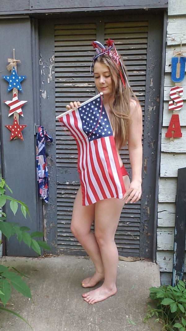 You Patriotic Girls are letting FREEDOM ring (25 photos) 33