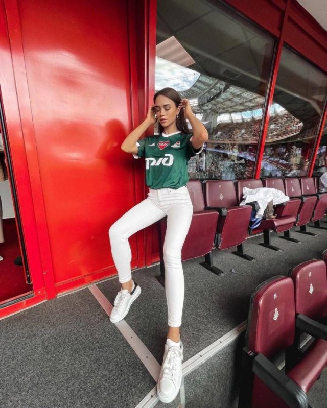 The Hottest ‘EURO 2020’ Girls 9