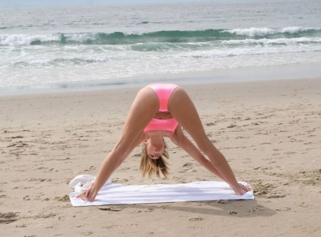 46 Hot And Flexible Girls 10