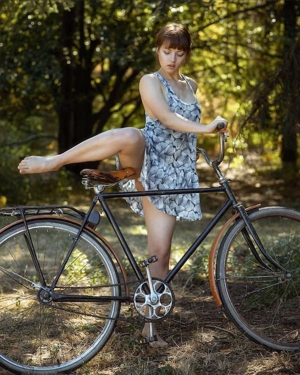 31 Hot Girls Riding Bicycles 95
