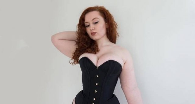 The Hottest Girls In Corsets 14