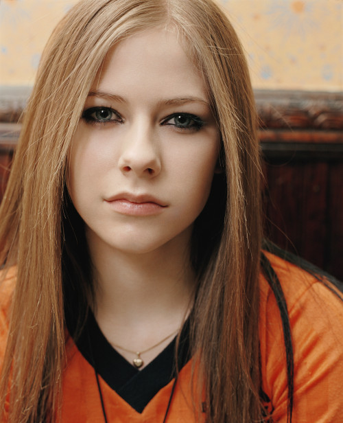 hqcelebritiescom:Avril Lavigne
Happy Birthday, Avril Lavigne! 115