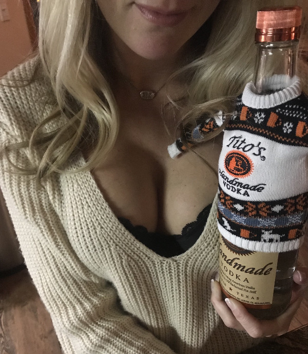 Hot Girls and sweater weather go together like whiskey and fire (100 Photos) 19