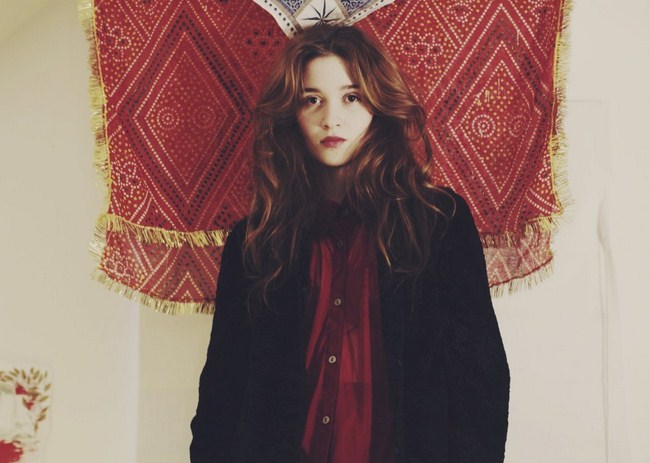 Hot Alice Englert Shows the Sexy Side of Hipsters (42 Photos) 40