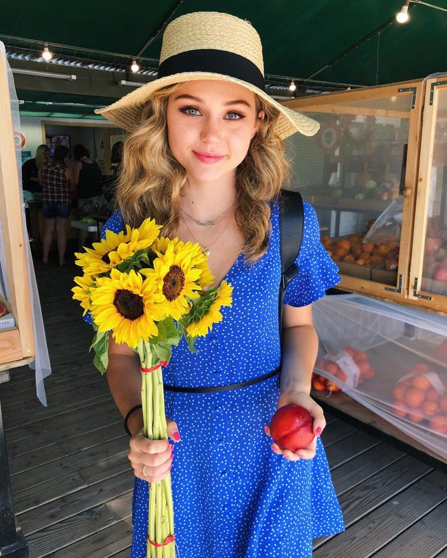 Hot Brec Bassinger Wants Your Attention (44 Photos) 63