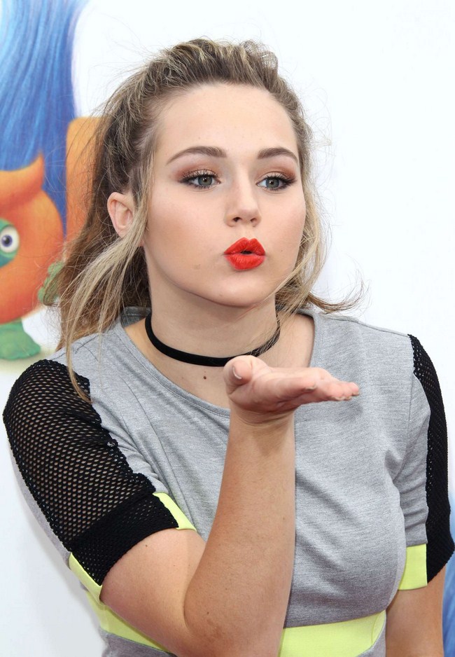 Hot Brec Bassinger Wants Your Attention (44 Photos) 41