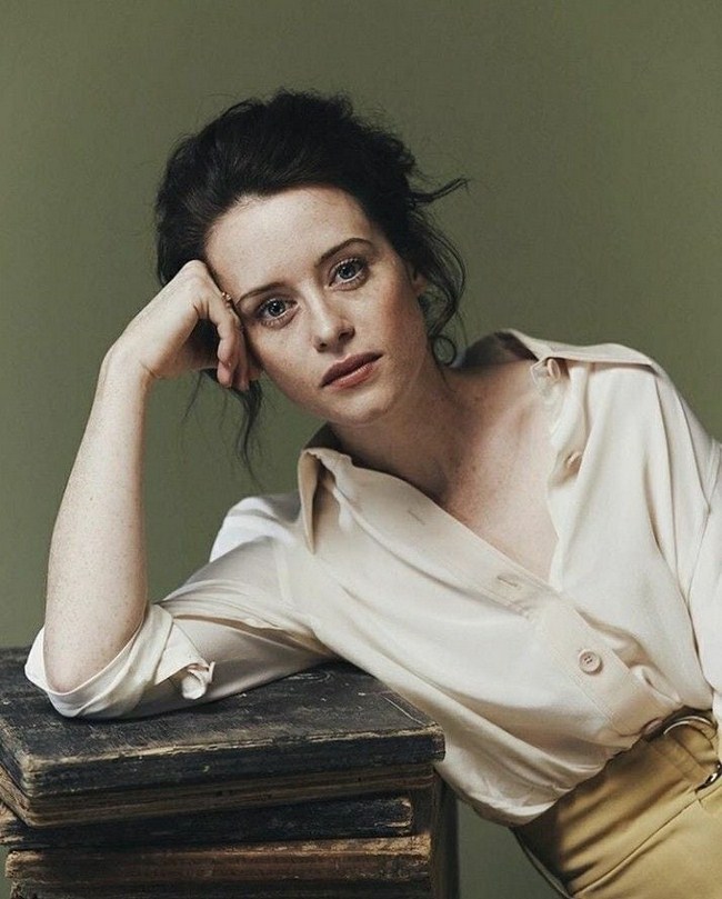 Sexy Claire Foy is a Pretty Lady (44 Photos) 46