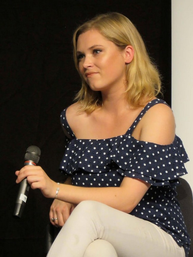 Hot Eliza Taylor is a Blonde Bomshell (48 Photos) 3
