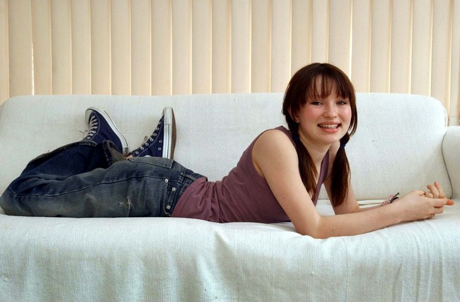 Sexy Emily Browning is a Cutie (46 Photos) 3