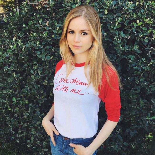 Sexy Erin Moriarty is the Light in the Stars (46 Photos) 73