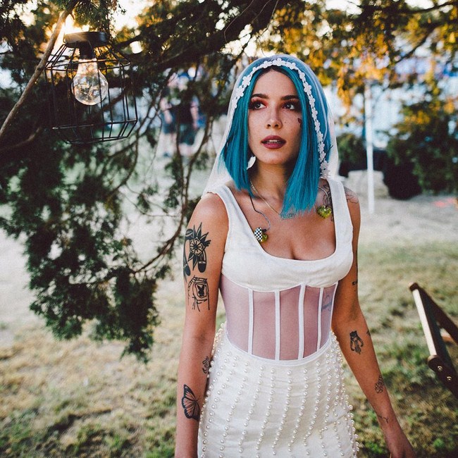 Hot Halsey – Bad at Love But Great at Sexiness (41 Photos) 46