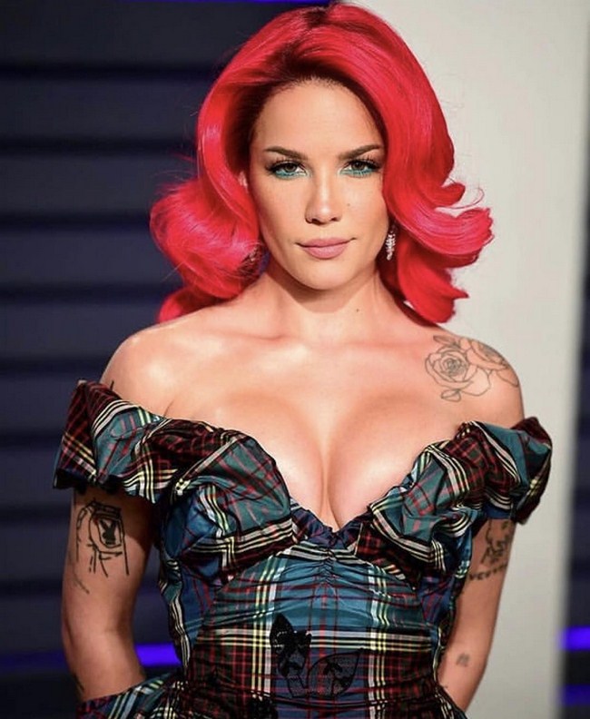 Hot Halsey – Bad at Love But Great at Sexiness (41 Photos) 57