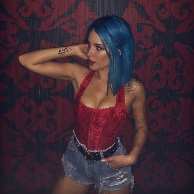 Hot Halsey – Bad at Love But Great at Sexiness (41 Photos) 108