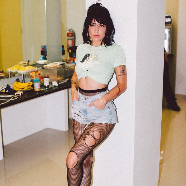 Hot Halsey – Bad at Love But Great at Sexiness (41 Photos) 82