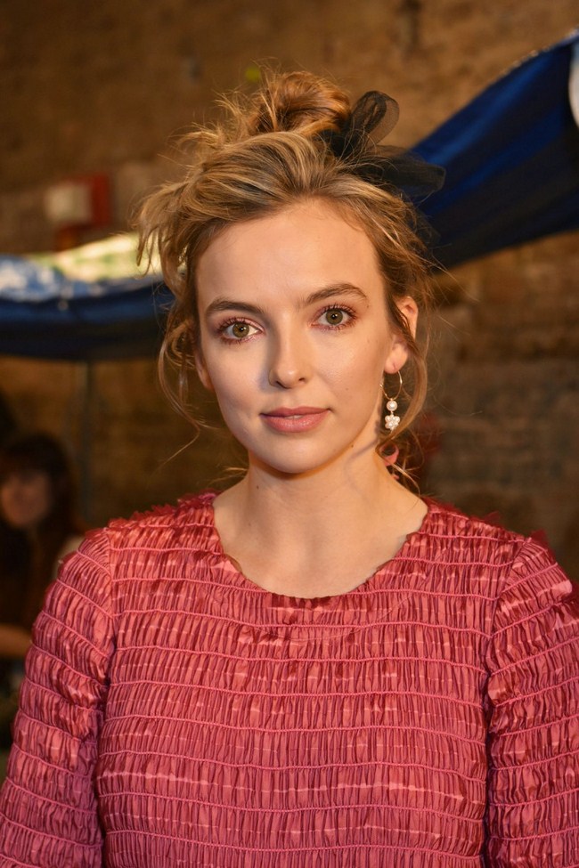Hot Jodie Comer Has Looks That Kill (42 Photos) 43