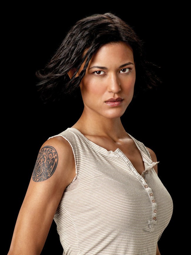 Hot Julia Jones Could Make Me Move to Any World (41 Photos) 19