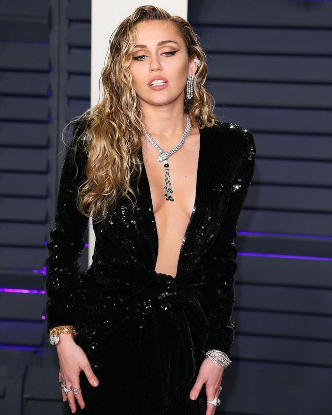 Hot Miley Cyrus is a Beautiful Badass (47 Photos) 36