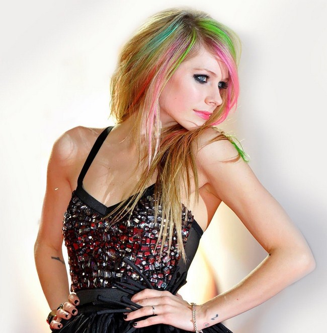 Hot Avril Lavigne is a Rebellious Beauty (46 Photos) 88