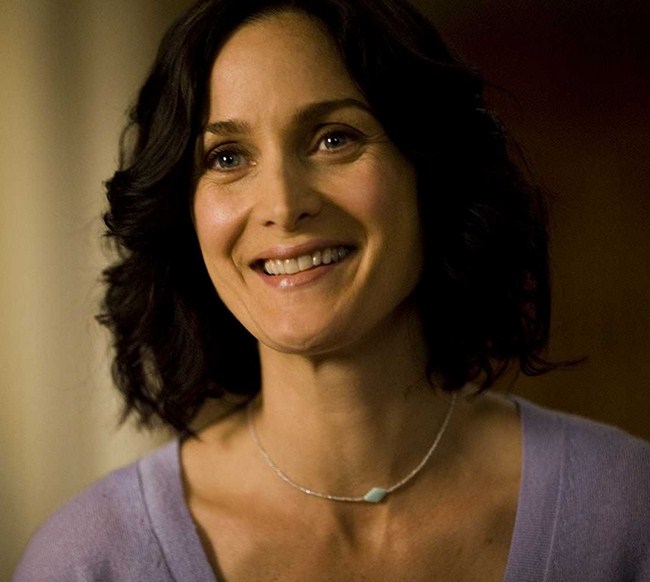 Sexy Carrie-Anne Moss is Hot in Every Reality (43 Photos) 76