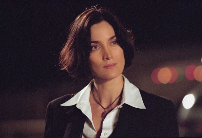 Sexy Carrie-Anne Moss is Hot in Every Reality (43 Photos) 38