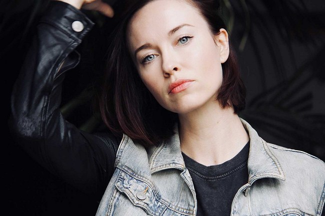 Hot Elyse Levesque is Canada’s Best Export (41 Photos) 390