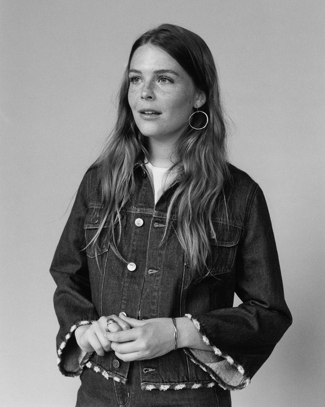 Sexy Maggie Rogers is a Badass (44 Photos) 158