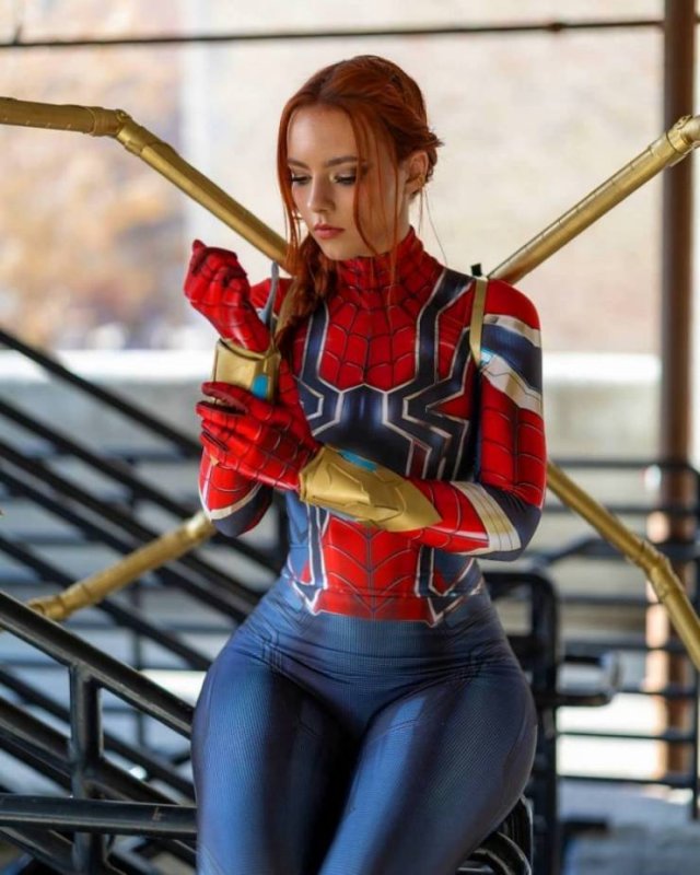 Hot Spider-Girls (48 pics)