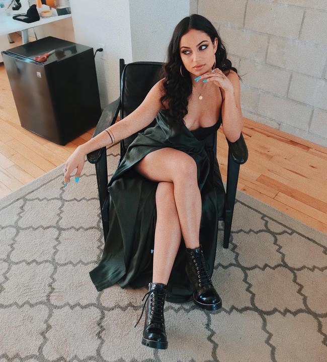 Sexy Inanna Sarkis is Perfection (36 Photos) 28