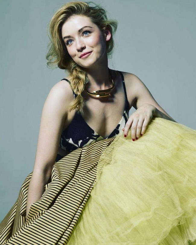 Sarah Bolger sexiest pictures from her hottest photo shoots. (10)