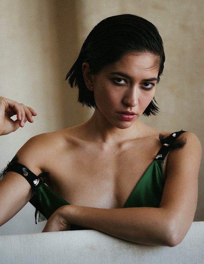 Sonoya Mizuno sexiest pictures from her hottest photo shoots. (43)