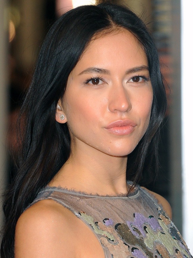 Sonoya Mizuno sexiest pictures from her hottest photo shoots. (15)